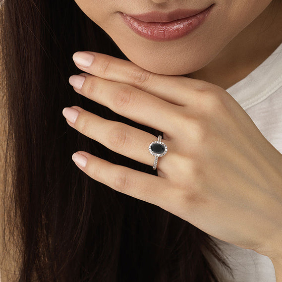 Black Diamonds - A Buyers Guide to Black Diamond Rings