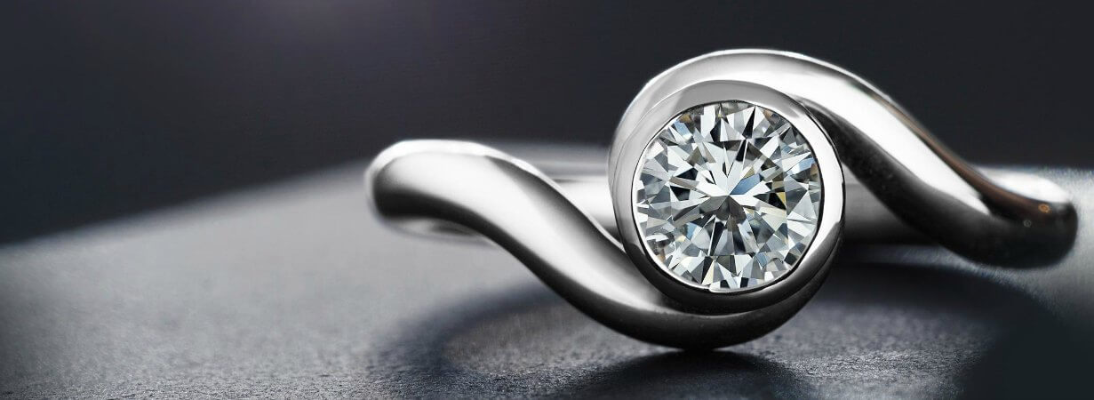 Luxury Brings Simple dainty twist heart ring