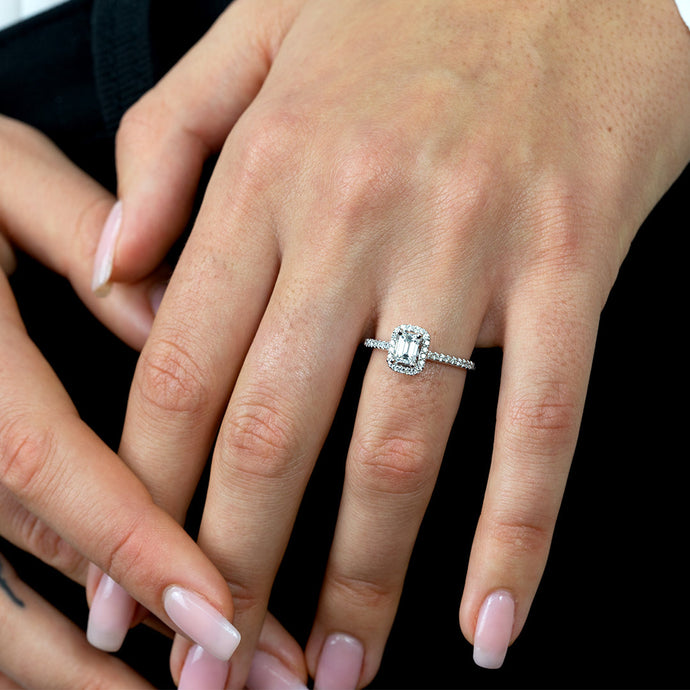Our Top 5 Affordable Preset Engagement Rings