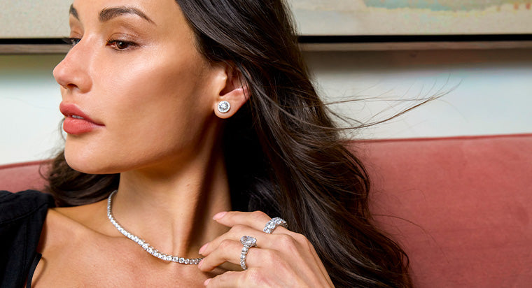 Top 10 Questions People Ask About Diamond Necklaces—Answered Simply