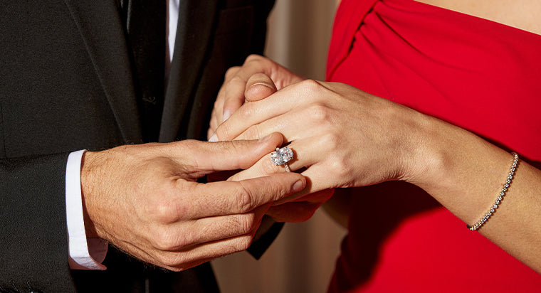 Explore 2024's Trends for Engagement Rings for Women