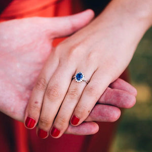 Treat Yourself to Floral style Rings With Clarity