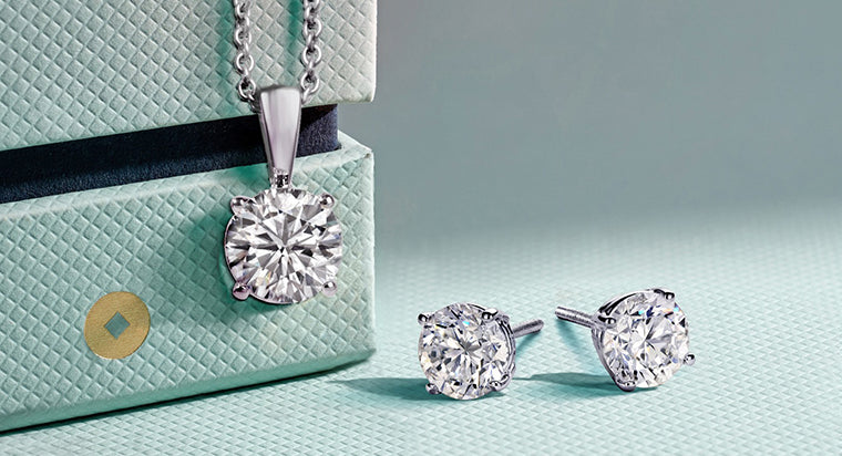 With Clarity announces Gift Sets just in time for the Holiday Season