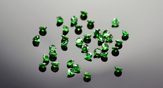 How To Make Sure You Get The Perfect Emerald Stud Earrings