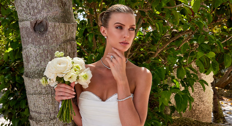 The Pros and Cons of Pairing Wedding Bands with Your Engagement Ring