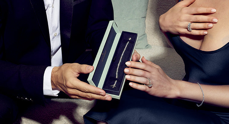 Procrastinated? Ready-to-ship Valentine's Day Gifts for You