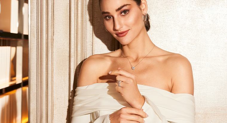 Your Definitive Handbook to Lab Grown Pavé Engagement Rings