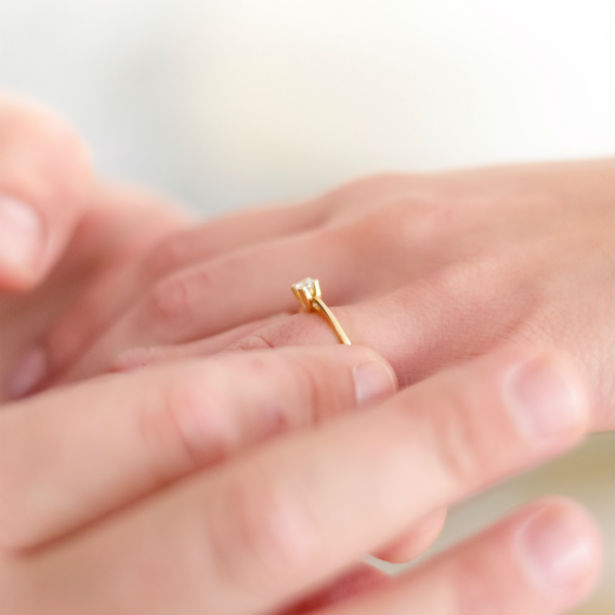 Dainty Engagement Rings Made for the Demure Bride-to-Be