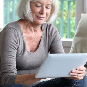 mother in law shopping for engagement ring online