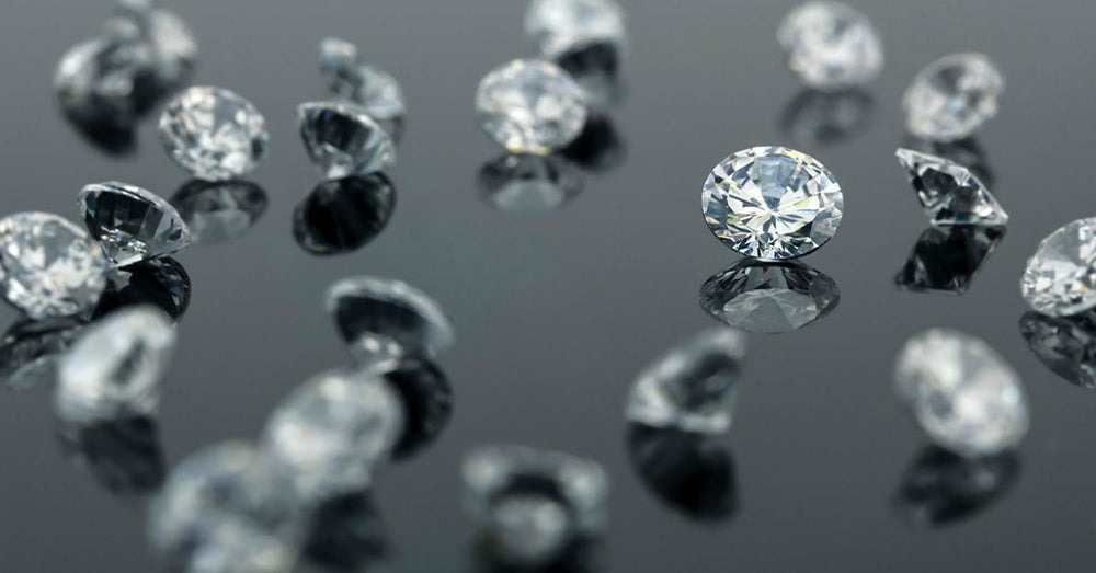 What Are VVS2 Clarity Diamonds? | Diamond Clarity