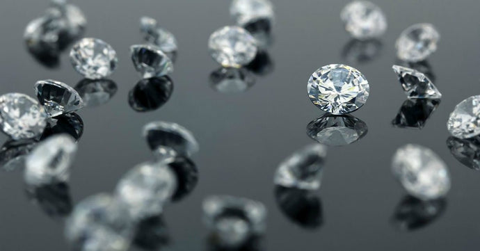What Are VVS2 Clarity Diamonds? | Diamond Clarity