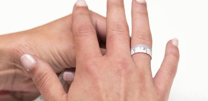 WHAT RING SIZE AM I? ALL THE WAYS TO FIND OUT