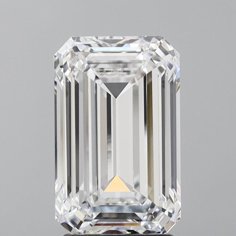 3.0 Carat Emerald Lab Diamond with  Cut Diamond in 14KT  view 1
