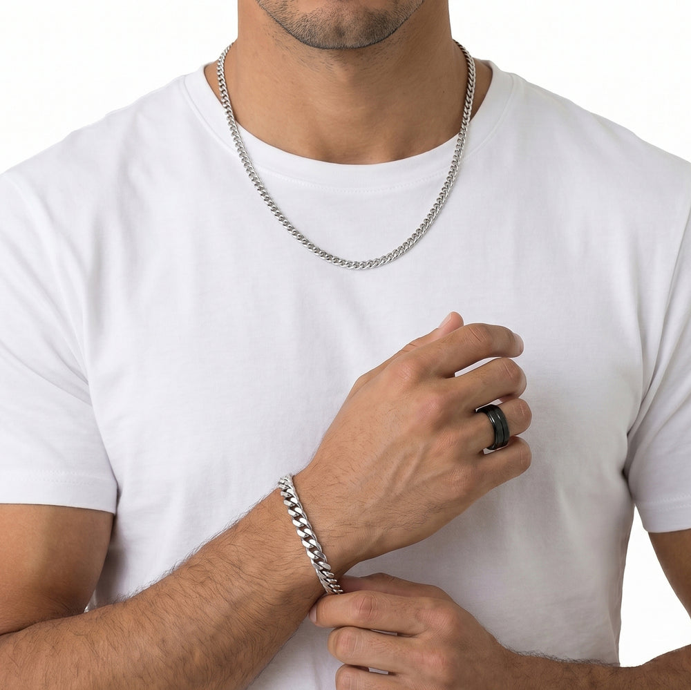 The Atlas Chain Necklace with Titanium Cut Diamond in 14KT Titanium view 2
