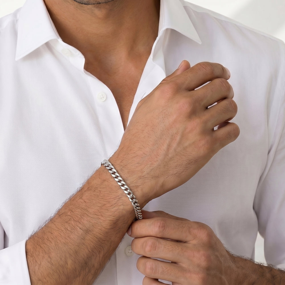 The Atlas Chain Bracelet with Titanium Cut Diamond in 14KT Titanium view 2

