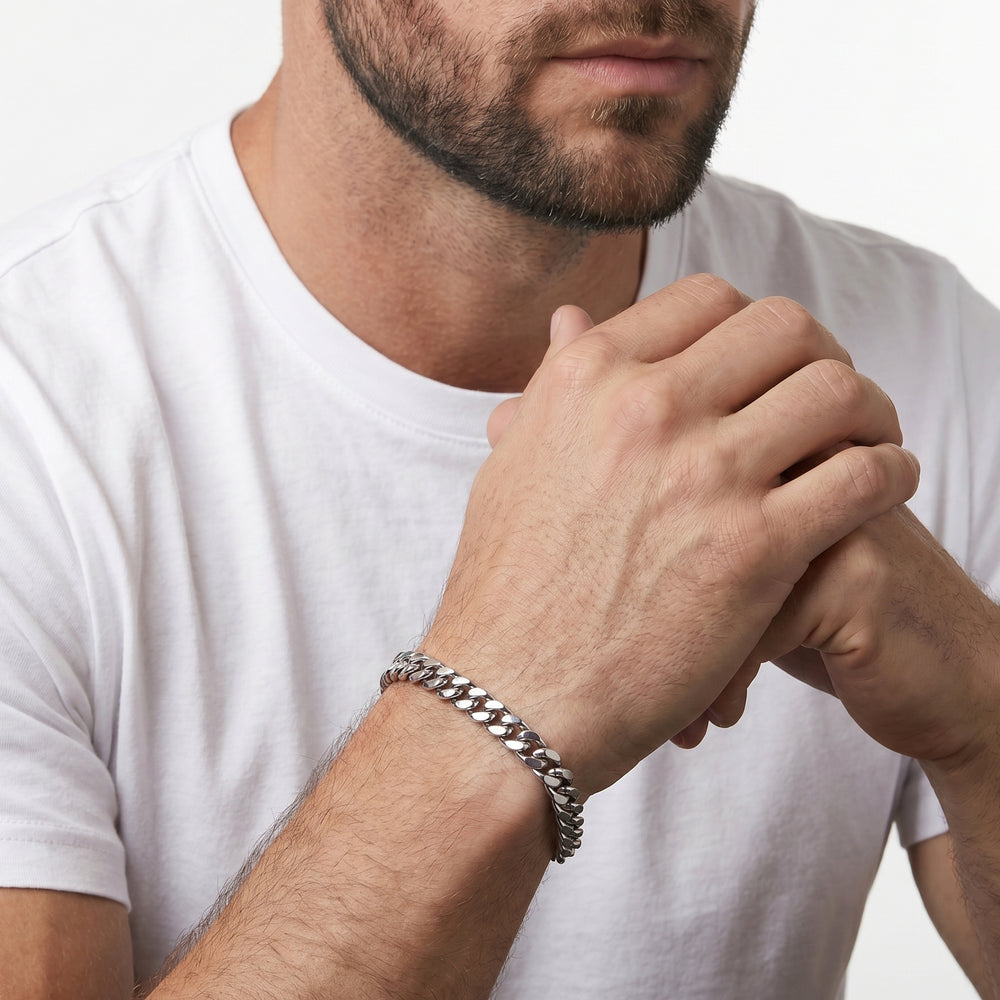 The Atlas Chain Bracelet with Titanium Cut Diamond in 14KT Titanium view 3
