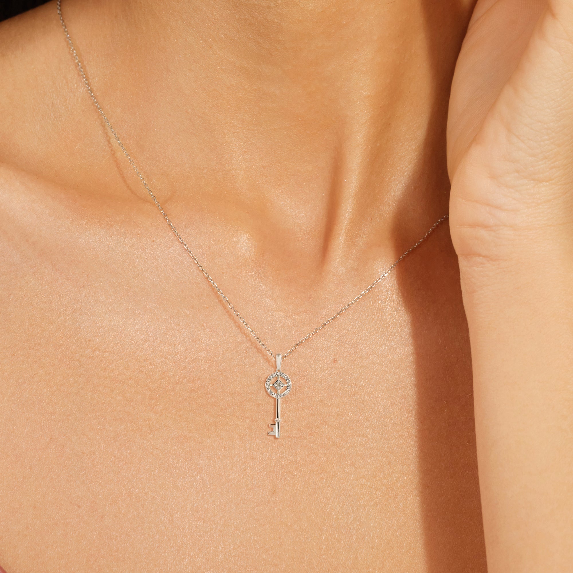 Lab Created Diamond Antique Key Pendant With Clarity