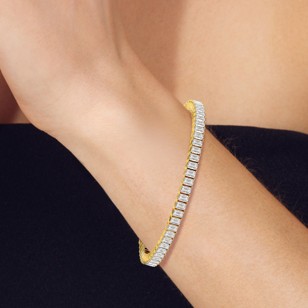 Emerald Tennis Bracelet with 7 Cut Diamond in 14KT Yellow Gold view 4
