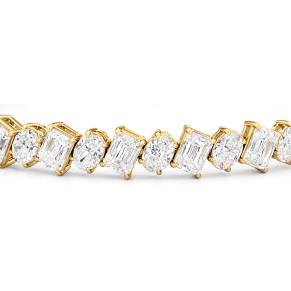 Oval and Emerald Herringbone Tennis Bracelet with 13 Cut Diamond in 14KT Yellow Gold view 6
