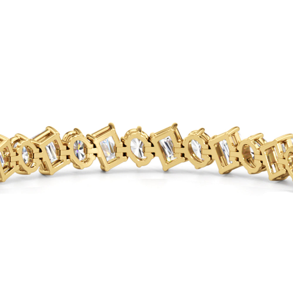 Oval and Emerald Herringbone Tennis Bracelet with 13 Cut Diamond in 14KT Yellow Gold view 8
