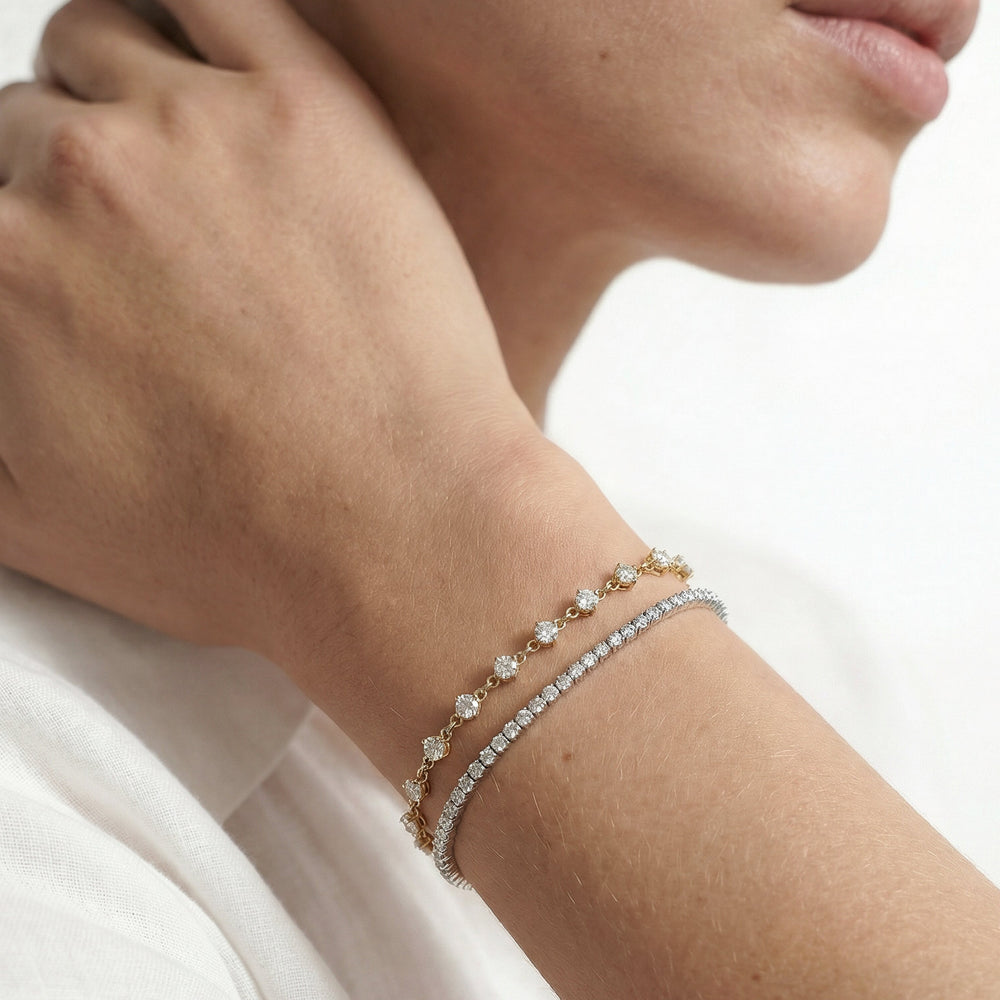 Lab Diamond Chain Link Bracelet with 1 1/3 Cut Diamond in 14KT Yellow Gold view 4
