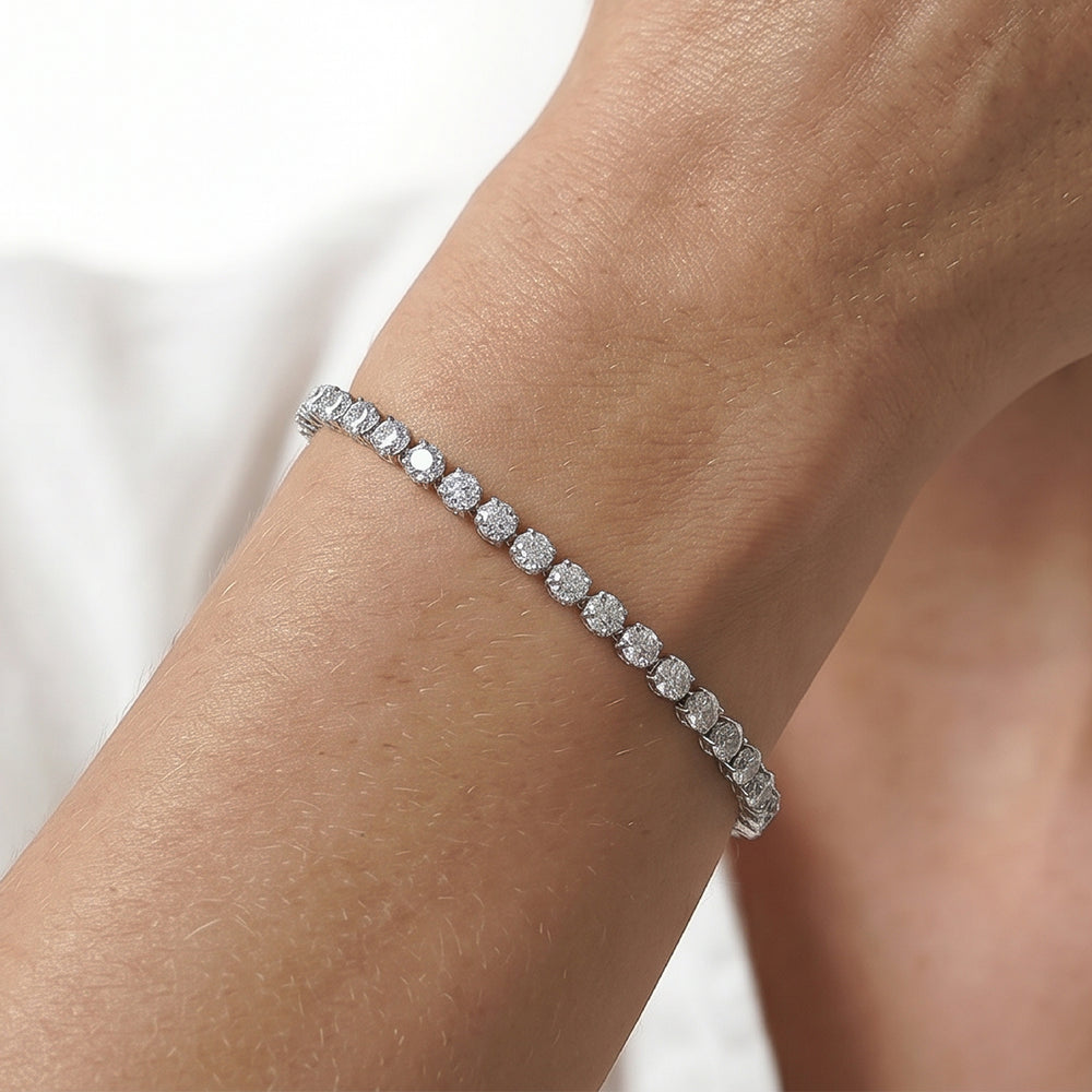 The Kelly Bar Bracelet with Lab Cut Diamond in 14KT Yellow Gold view 2
