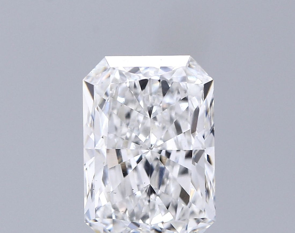 2.92 Carat Radiant Lab Diamond with  Cut Diamond in 14KT  view 1
