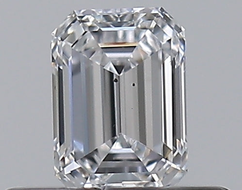 0.32 Carat Emerald Natural Diamond with  Cut Diamond in 14KT  view 1

