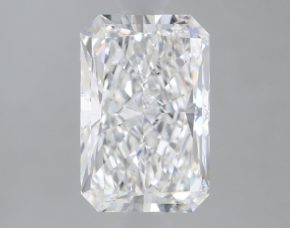 1.5 Carat Radiant Lab Diamond with  Cut Diamond in 14KT  view 1
