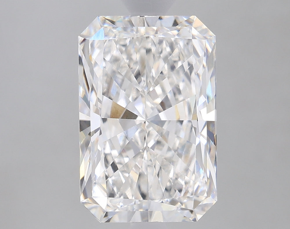 2.52 Carat Radiant Lab Diamond with  Cut Diamond in 14KT  view 1
