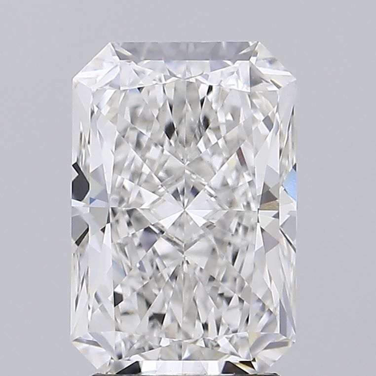 2.57 Carat Radiant Lab Diamond with  Cut Diamond in 14KT  view 1
