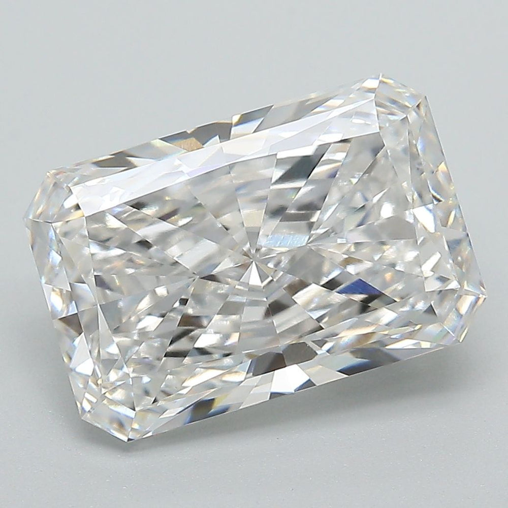 4.56 Carat Radiant Lab Diamond with  Cut Diamond in 14KT  view 1
