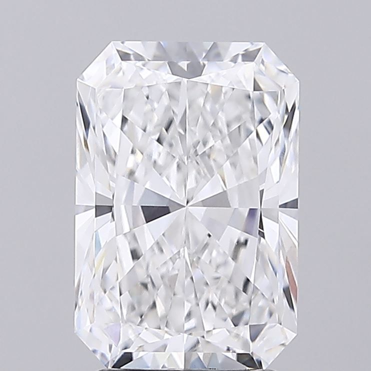 3.08 Carat Radiant Lab Diamond with  Cut Diamond in 14KT  view 1
