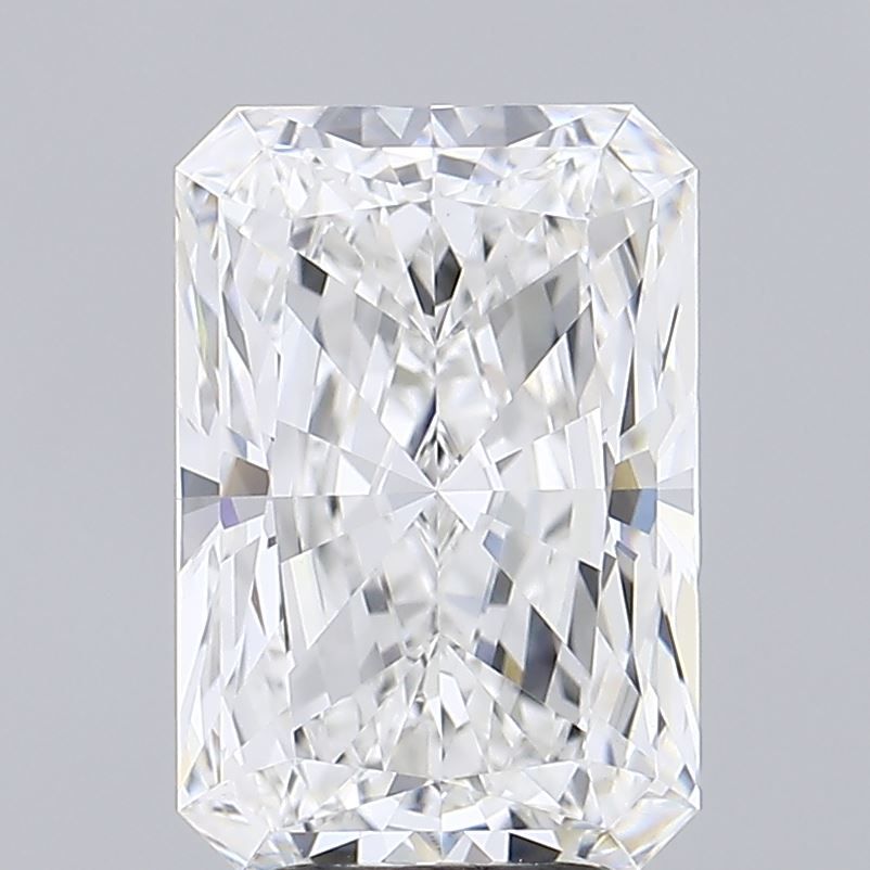 5.03 Carat Radiant Lab Diamond with  Cut Diamond in 14KT  view 1
