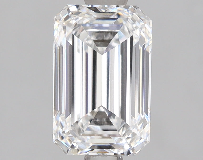 2.0 Carat Emerald Lab Diamond with  Cut Diamond in 14KT  view 1
