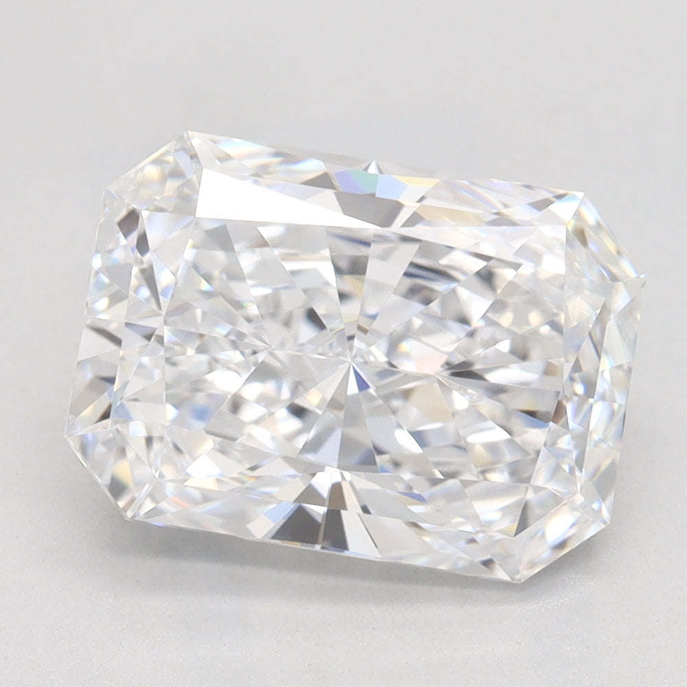 2.95 Carat Radiant Lab Diamond with  Cut Diamond in 14KT  view 1
