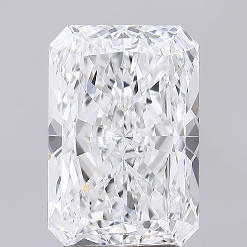 2.94 Carat Radiant Lab Diamond with  Cut Diamond in 14KT  view 1

