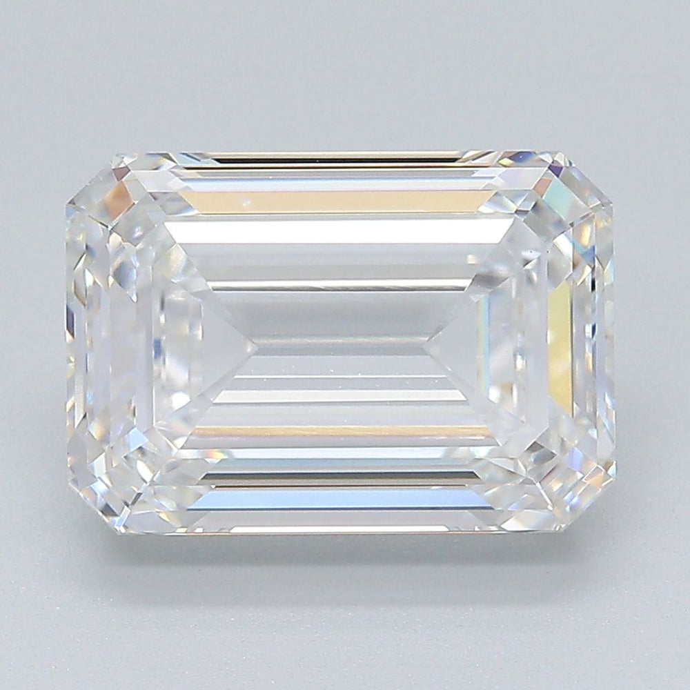 17.5 Carat Emerald Lab Diamond with  Cut Diamond in 14KT  view 1
