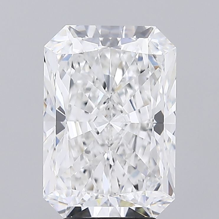 4.52 Carat Radiant Lab Diamond with  Cut Diamond in 14KT  view 1

