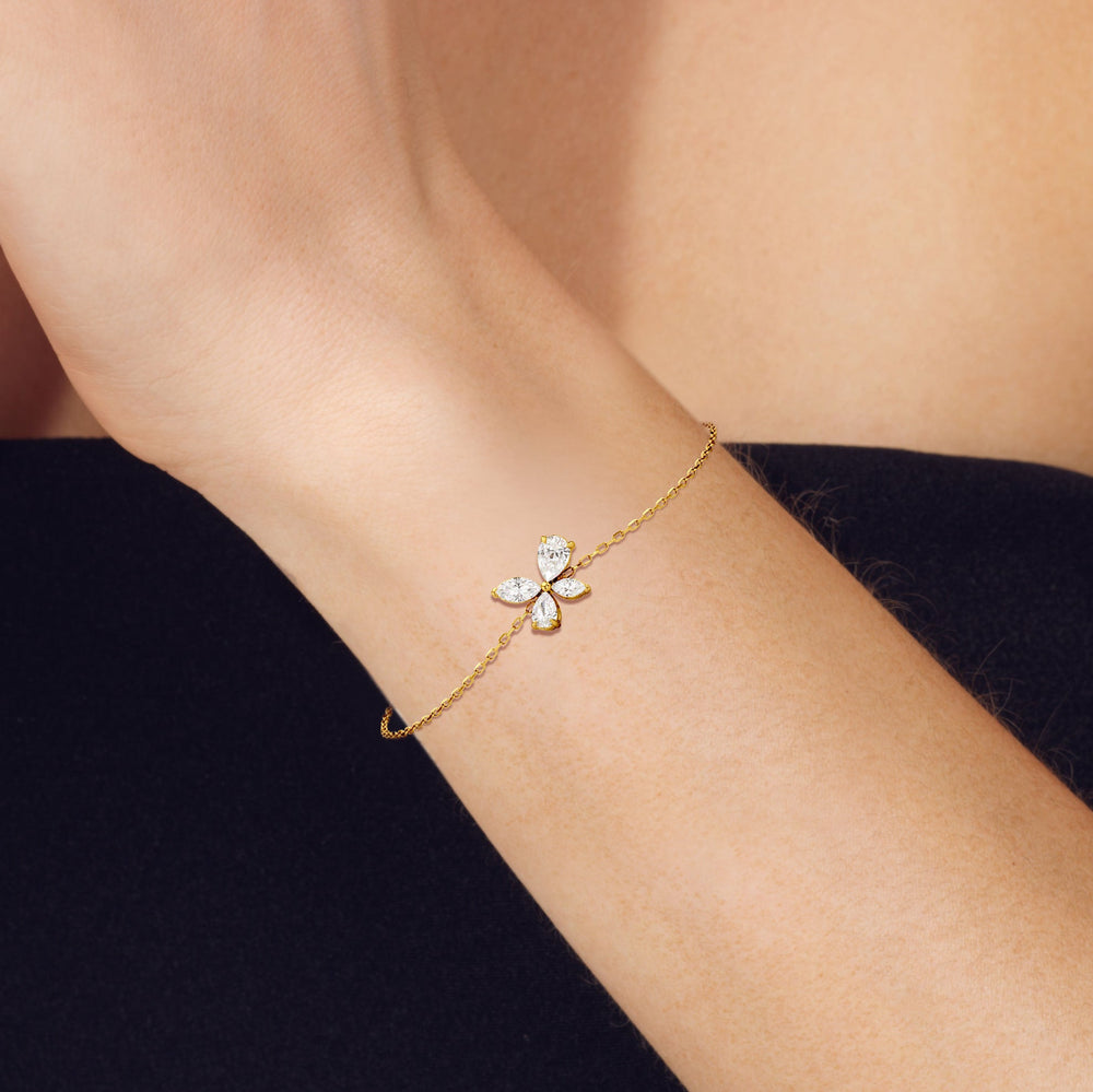 Marsilea Chain Bracelet with 3/4 Cut Diamond in 14KT Yellow Gold view 4

