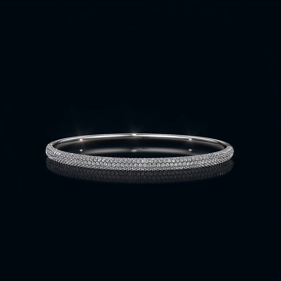 The Windsor Wide Bangle – With Clarity