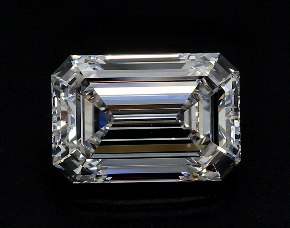 3.0 Carat Emerald Lab Diamond with  Cut Diamond in 14KT  view 1
