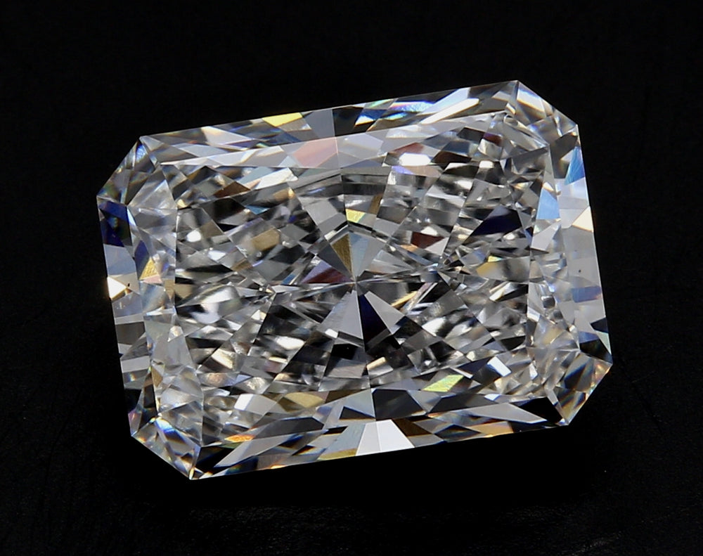 5.01 Carat Radiant Lab Diamond with  Cut Diamond in 14KT  view 1
