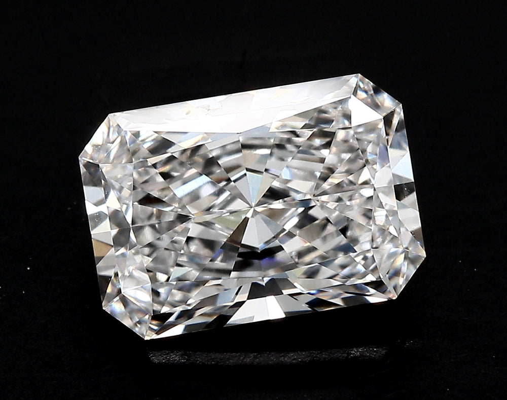 2.25 Carat Radiant Lab Diamond with  Cut Diamond in 14KT  view 1
