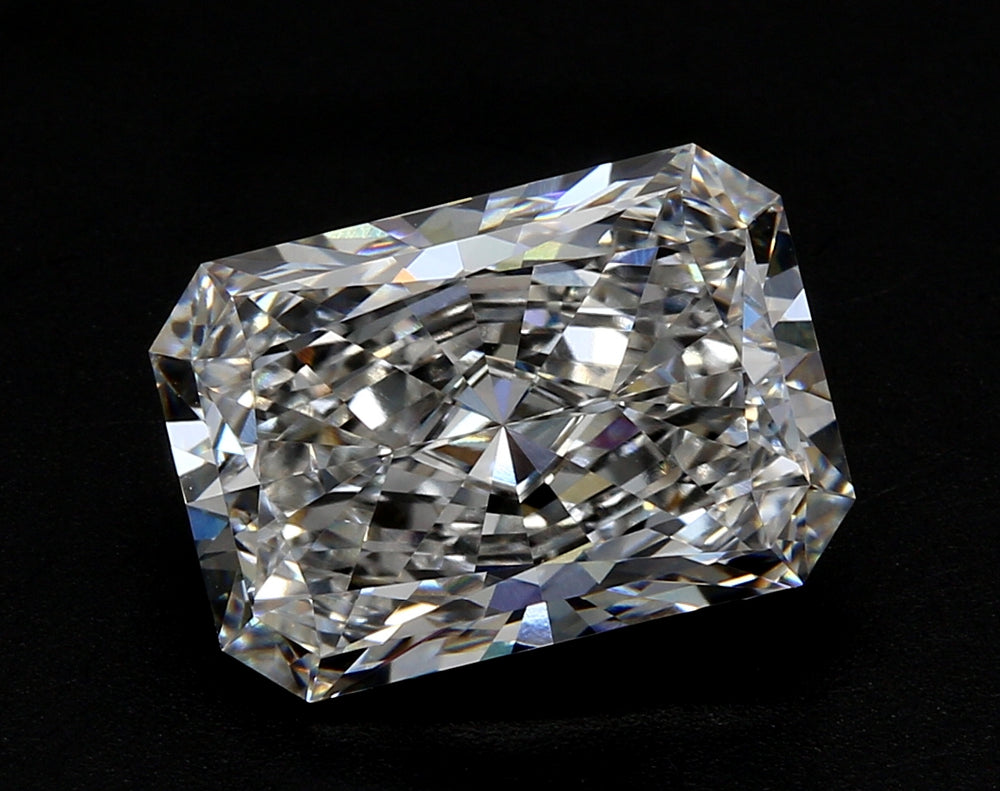 4.61 Carat Radiant Lab Diamond with  Cut Diamond in 14KT  view 1
