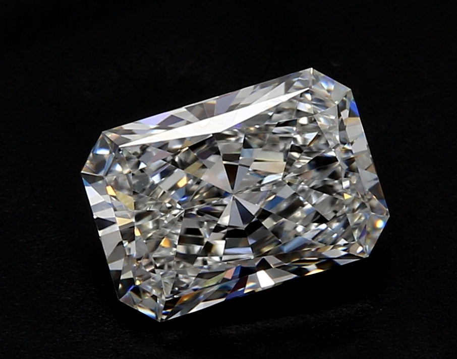 3.15 Carat Radiant Lab Diamond with  Cut Diamond in 14KT  view 1
