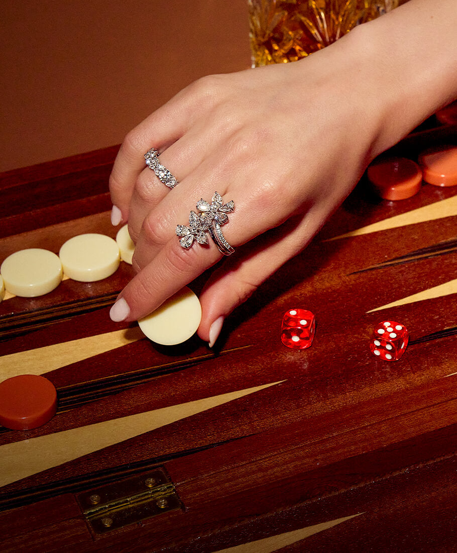 【人気Clementineモデル】サークルブローチ付バックスリング The Bouquet Collection: Delicate Floral Jewelry | With Clarity