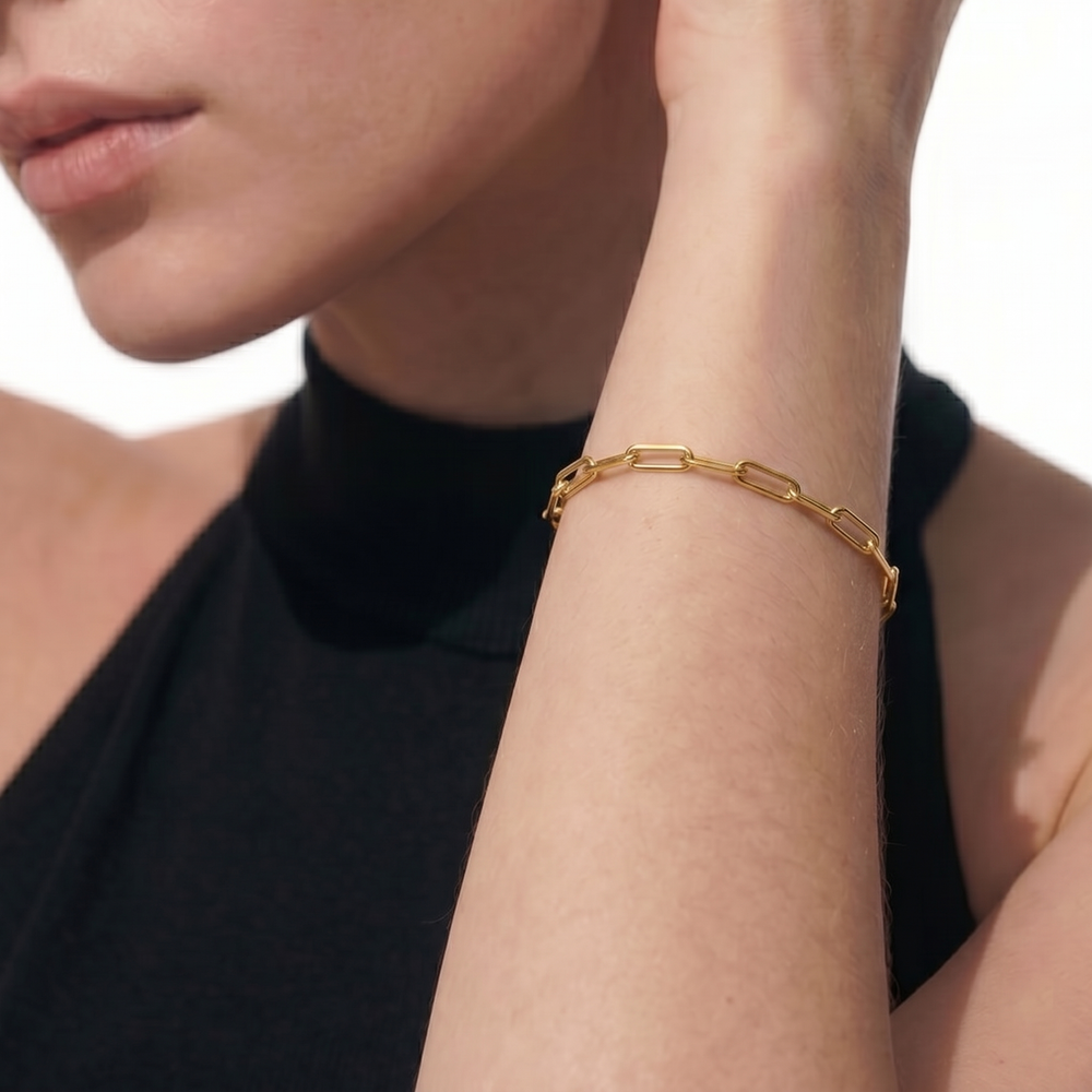 The Siena Chain Bracelet with 14KT Yellow Gold Cut Diamond in 14KT Yellow Gold view 4
