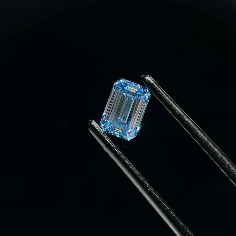 0.77 Carat Emerald Lab Diamond with  Cut Diamond in 14KT  view 1
