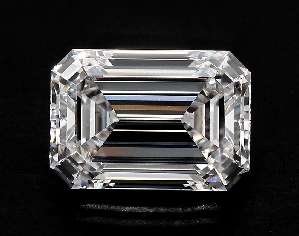 3.08 Carat Emerald Lab Diamond with  Cut Diamond in 14KT  view 1
